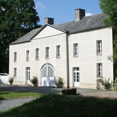Chateau De Lamberville Exterior photo